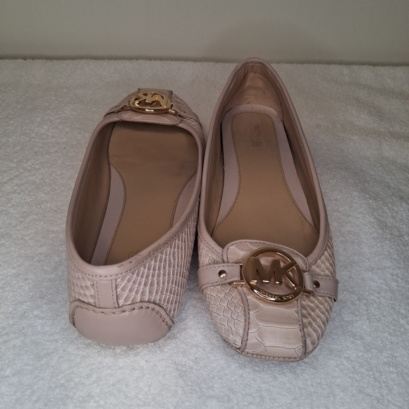 Michael Kors Blush Pink Loafers - Picture 3 of 4
